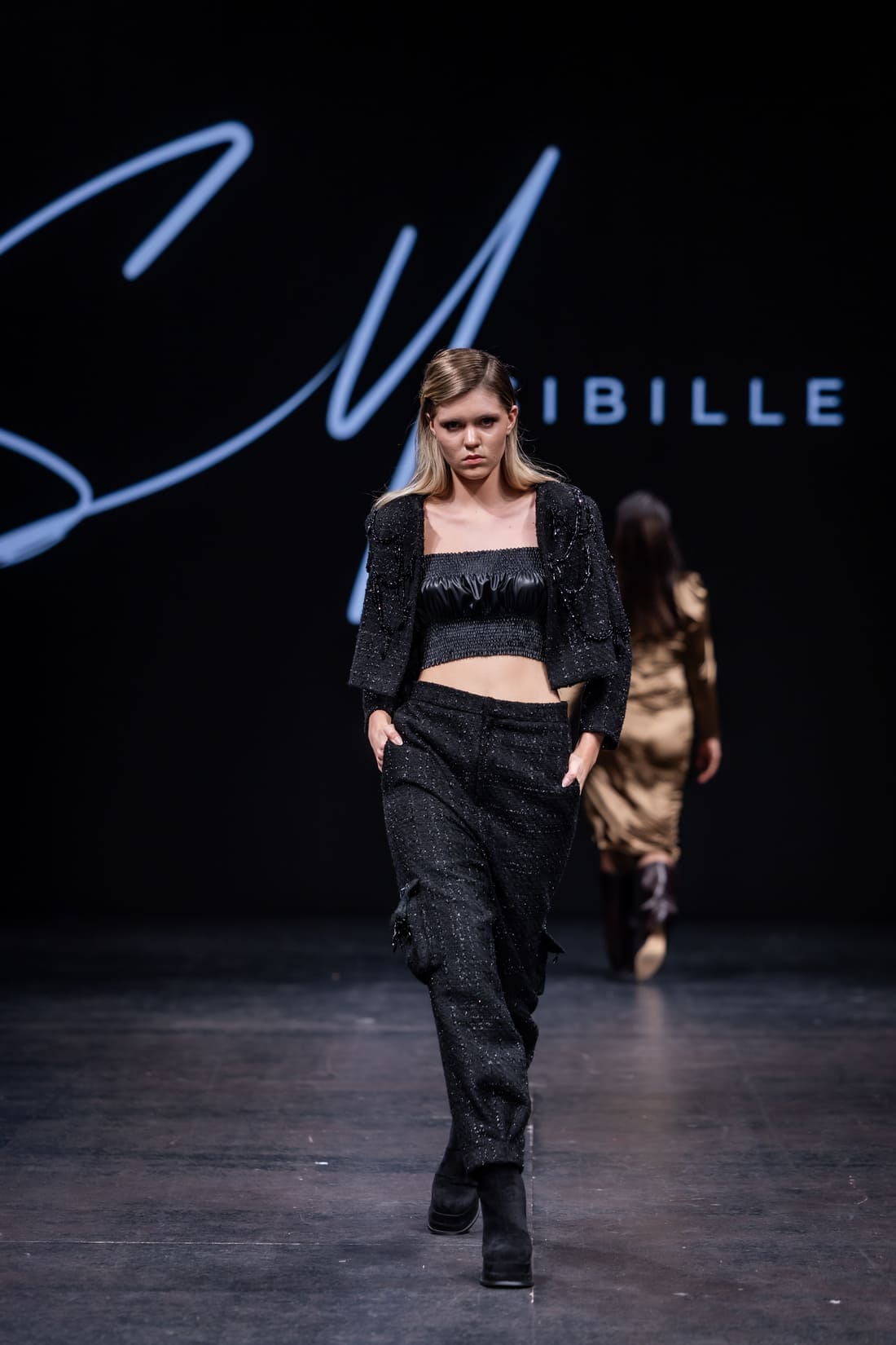Look 10 catwalk