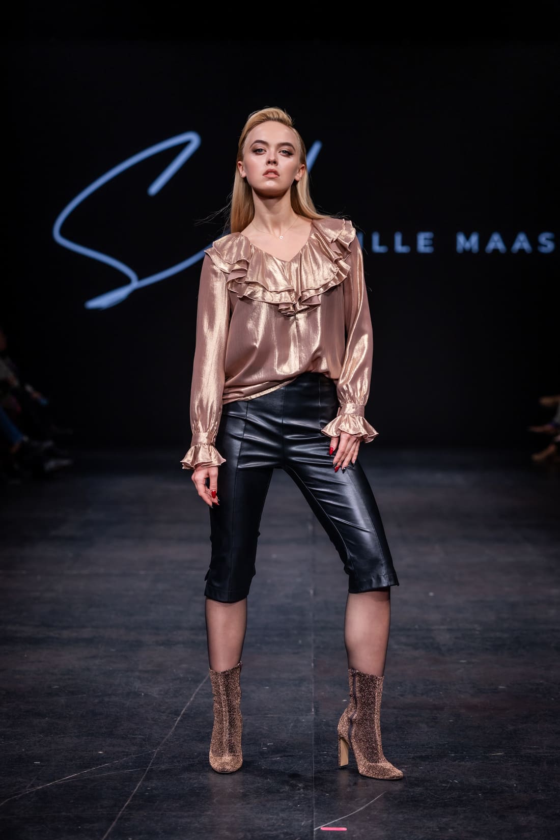 Look 13