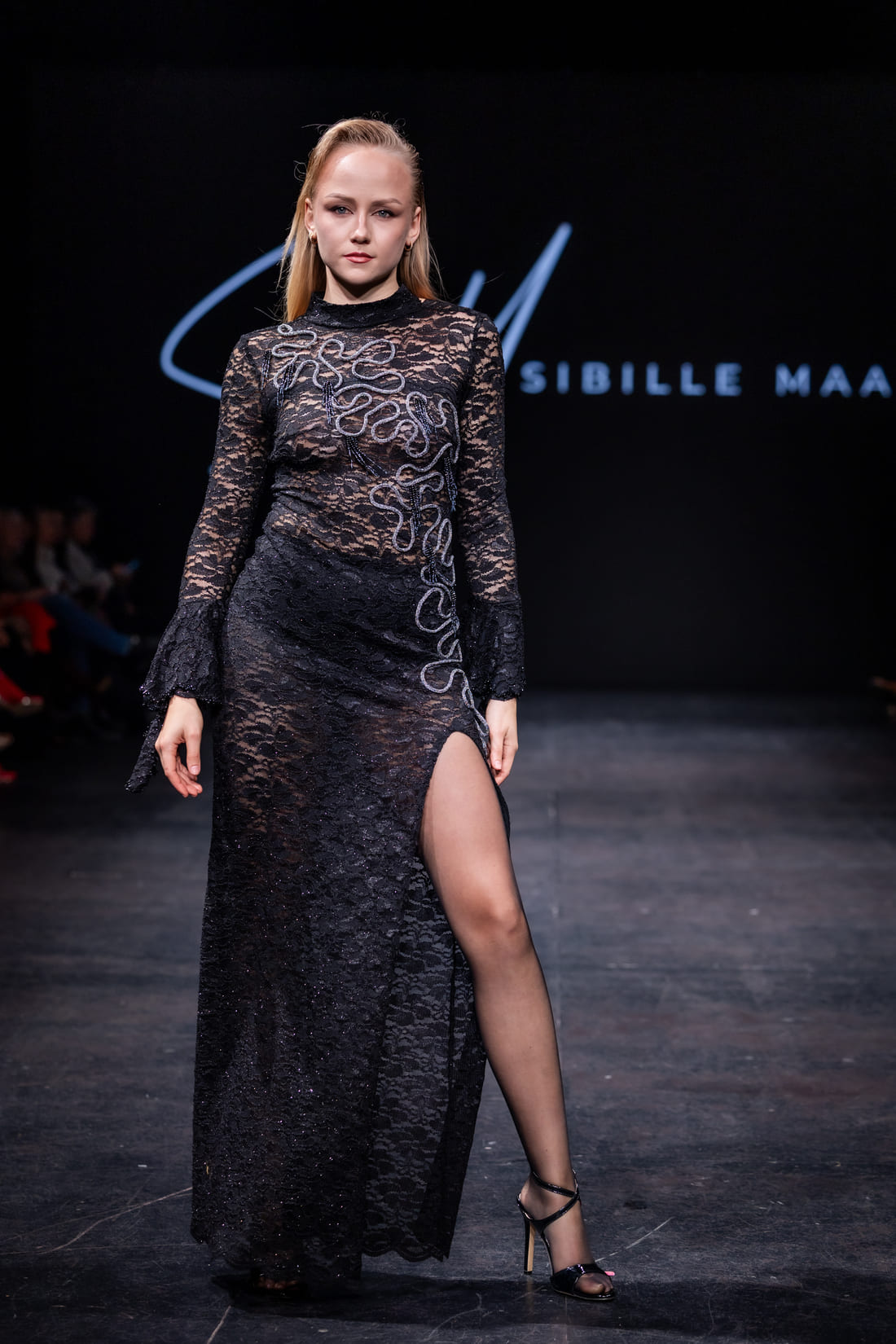Look 25